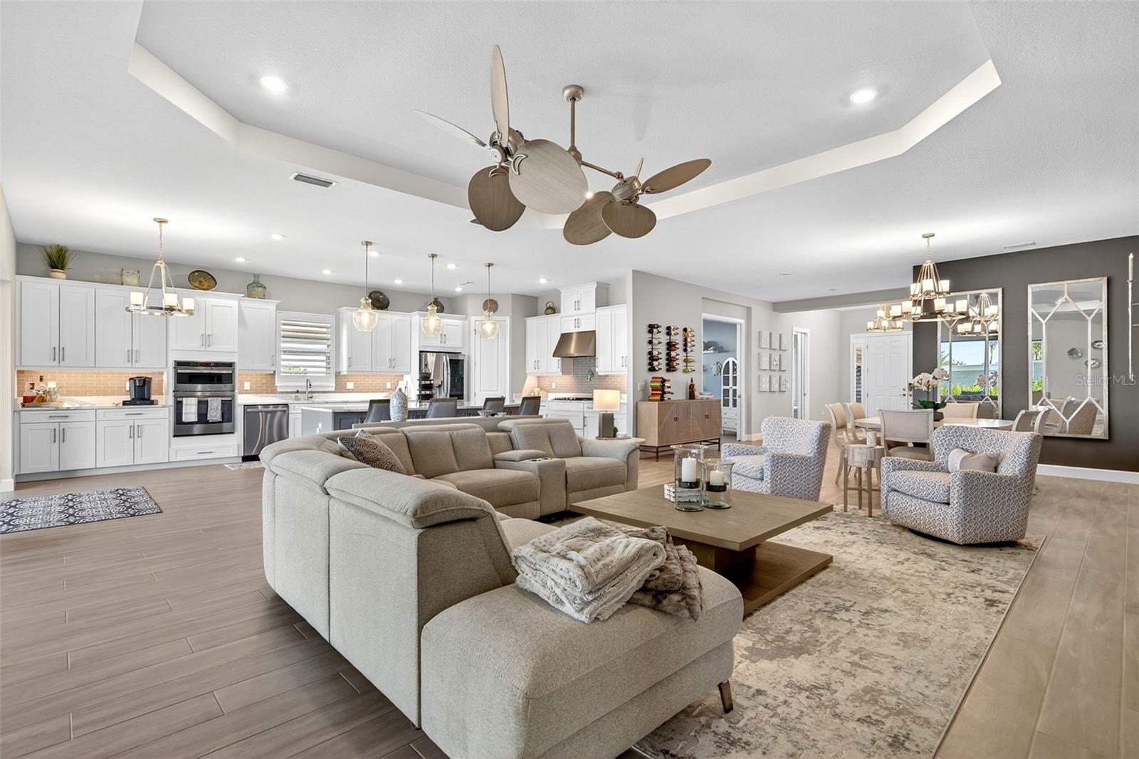 Image 47 of 100 For 3679 Santa Caterina Boulevard