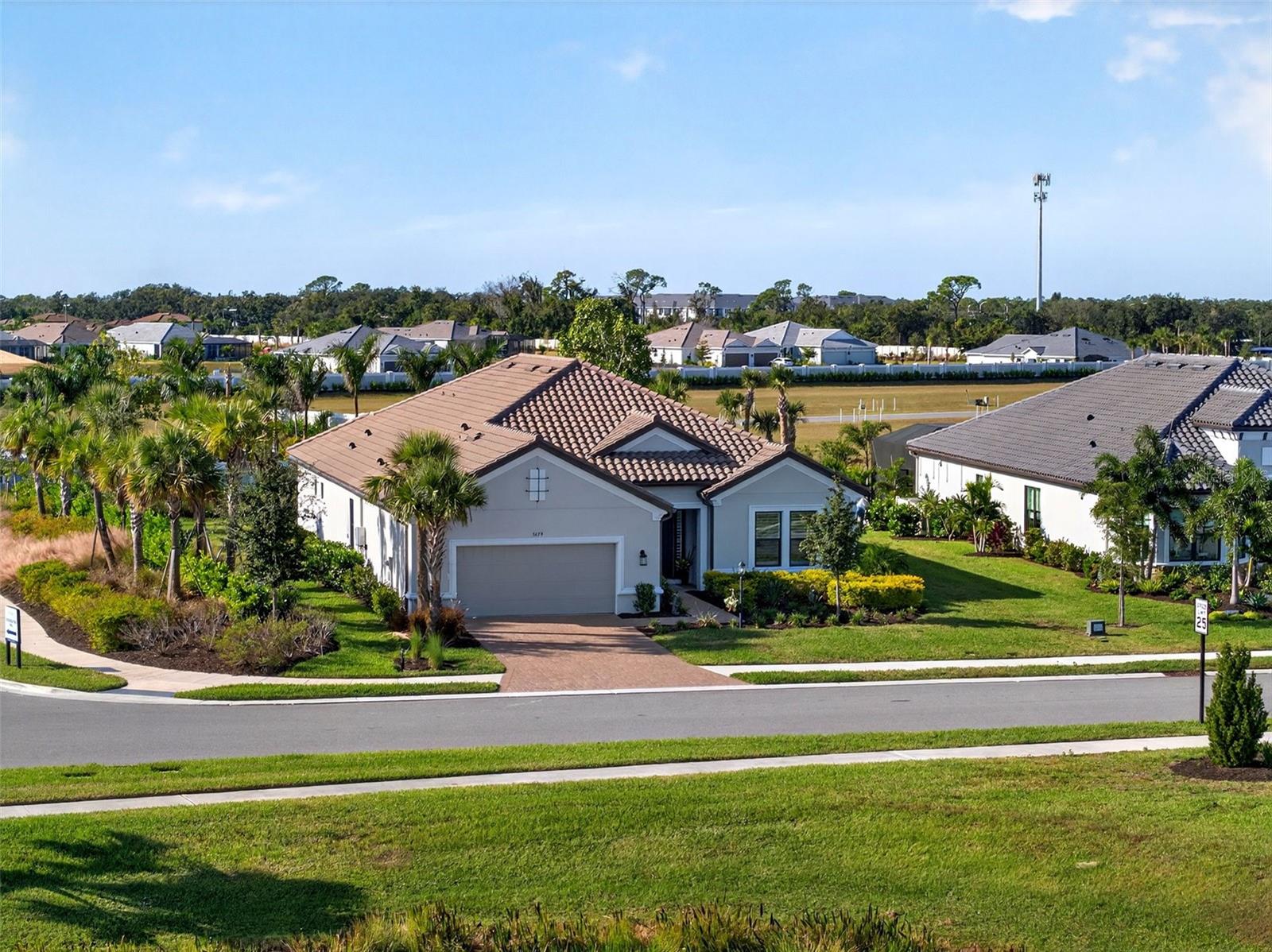 Image 7 of 100 For 3679 Santa Caterina Boulevard