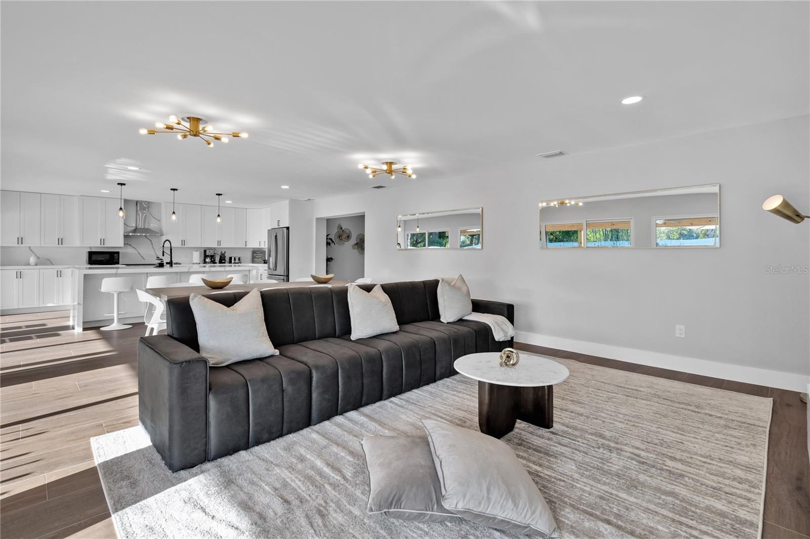 Image 19 of 51 For 483 Florida Mango Road