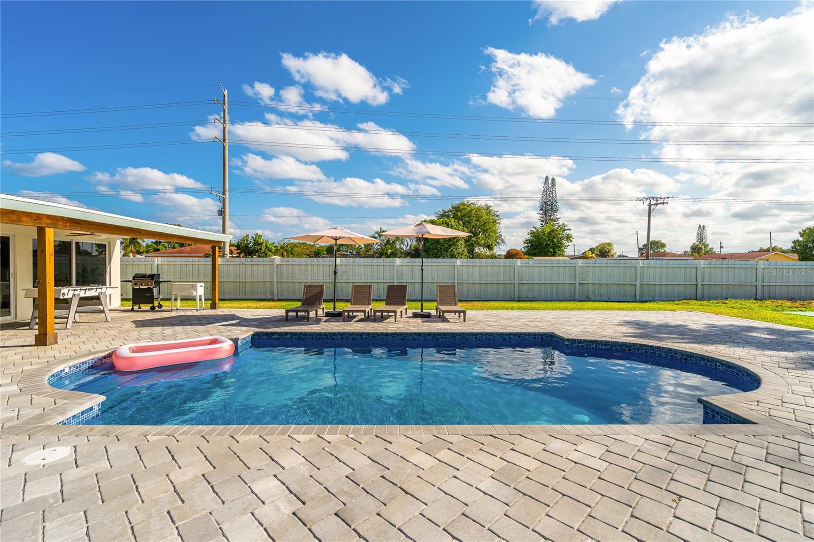 Image 5 of 51 For 483 Florida Mango Road