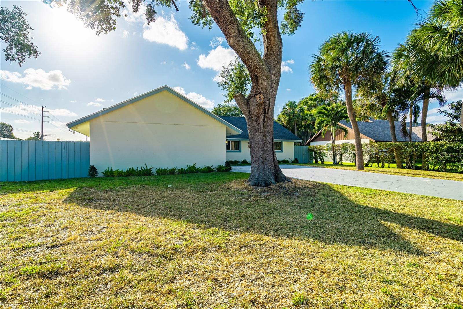 Image 50 of 51 For 483 Florida Mango Road