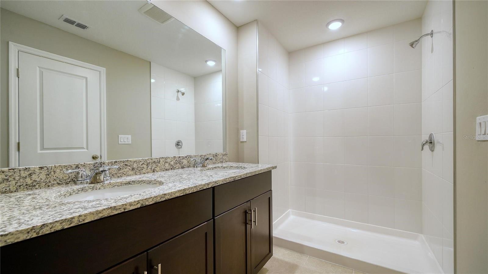 Image 16 of 25 For 5816 Ocean Isle Drive