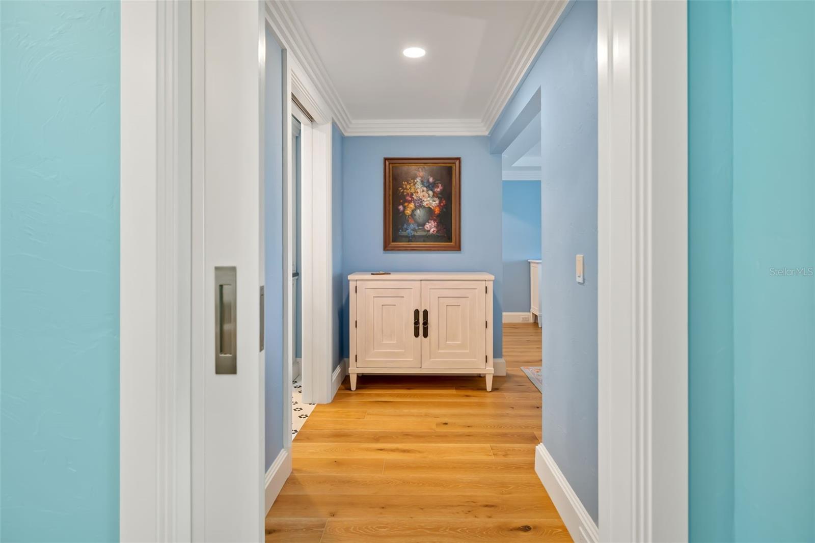 Image 25 of 95 For 560 Harbor Cove Circle