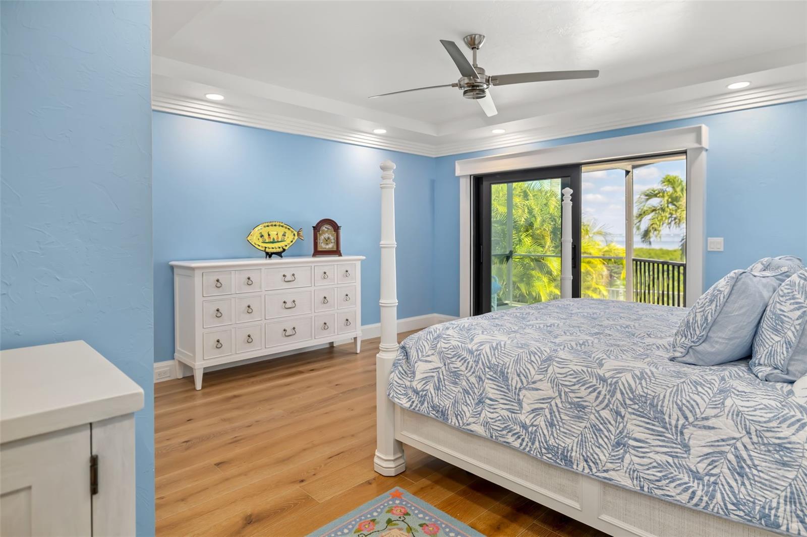 Image 26 of 95 For 560 Harbor Cove Circle