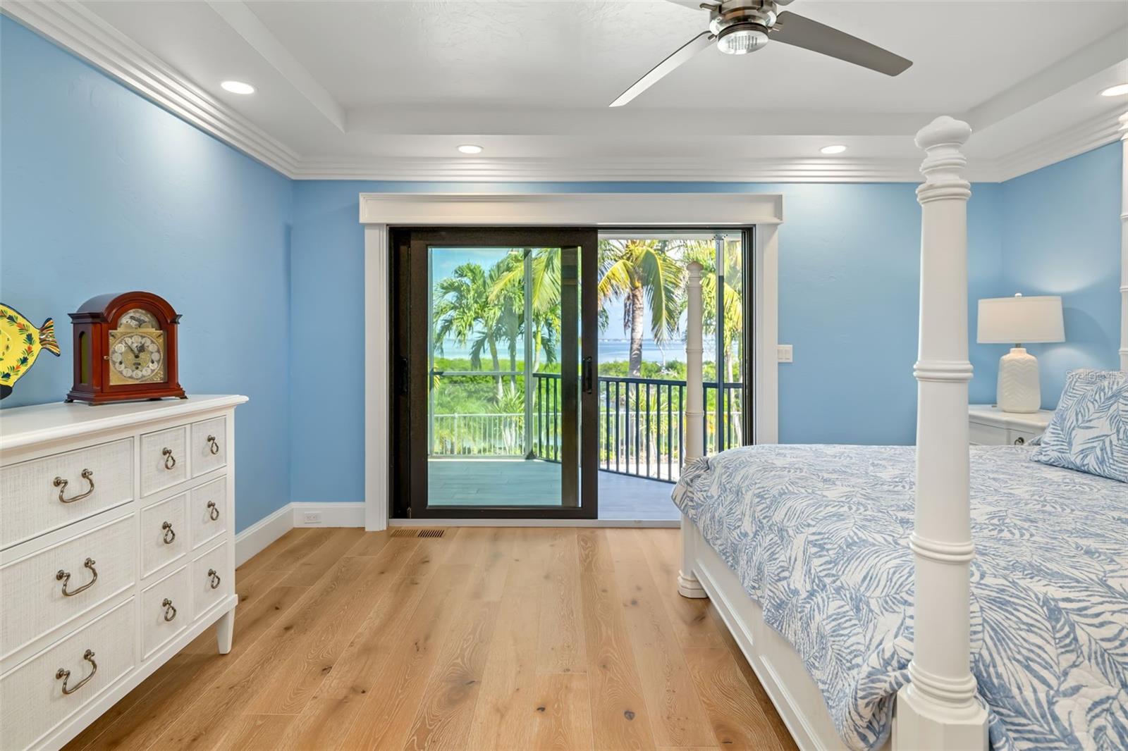 Image 27 of 95 For 560 Harbor Cove Circle