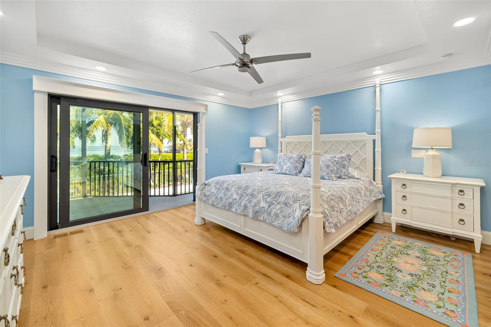 Image 28 of 95 For 560 Harbor Cove Circle