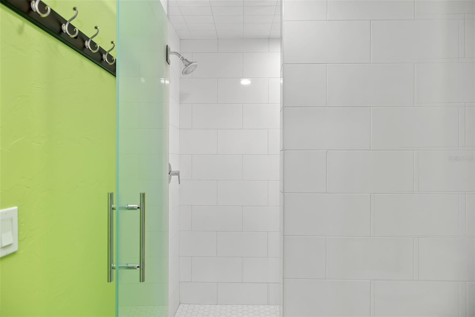 Image 49 of 95 For 560 Harbor Cove Circle