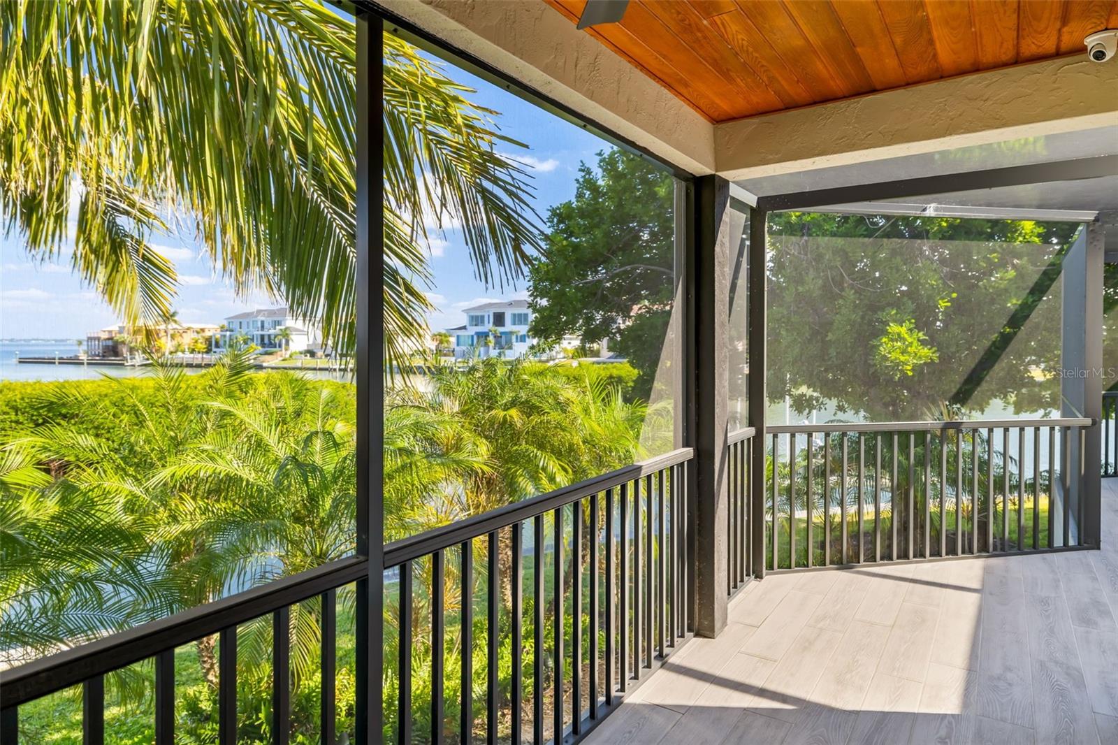 Image 55 of 95 For 560 Harbor Cove Circle