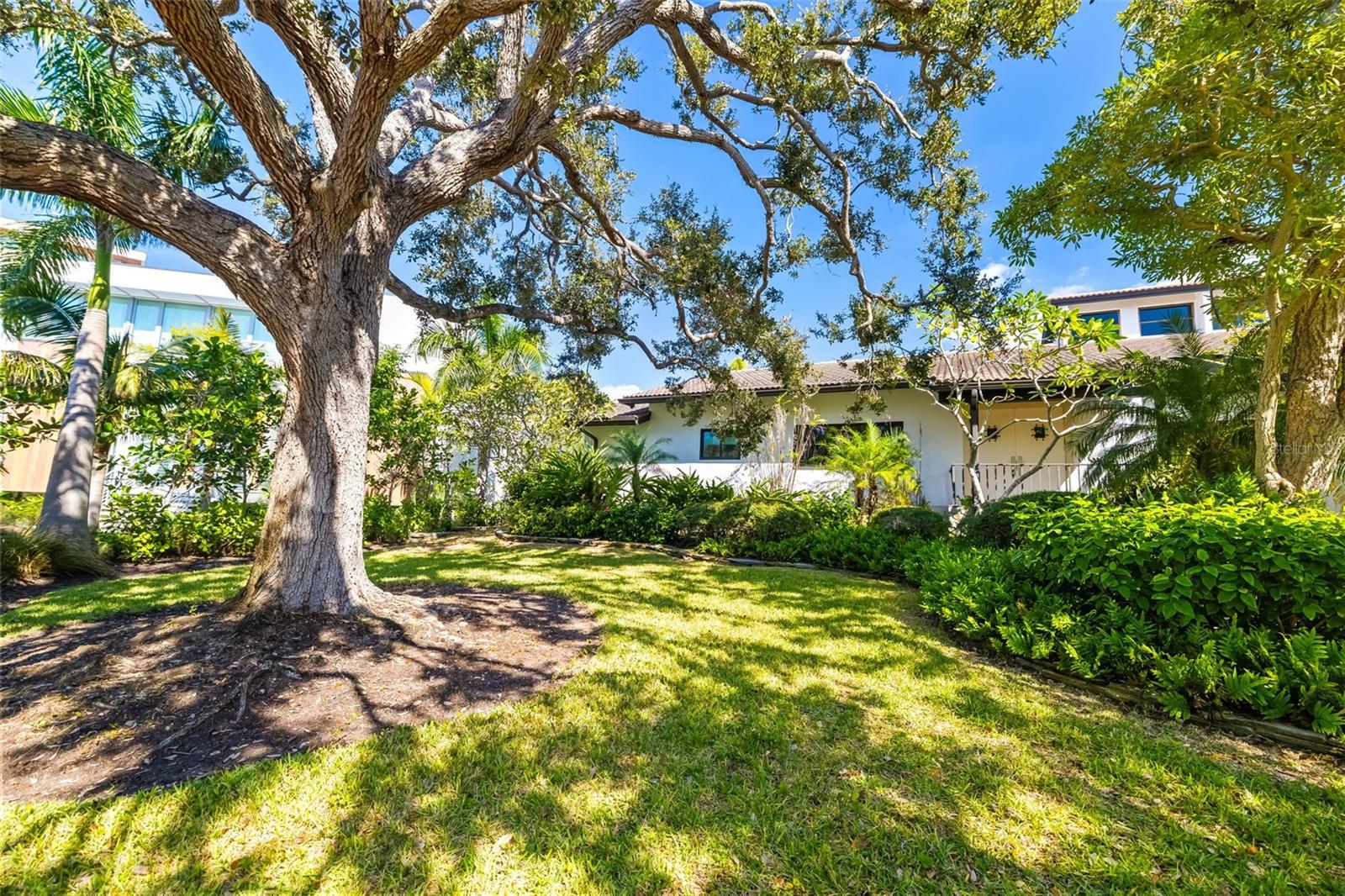 Image 64 of 95 For 560 Harbor Cove Circle