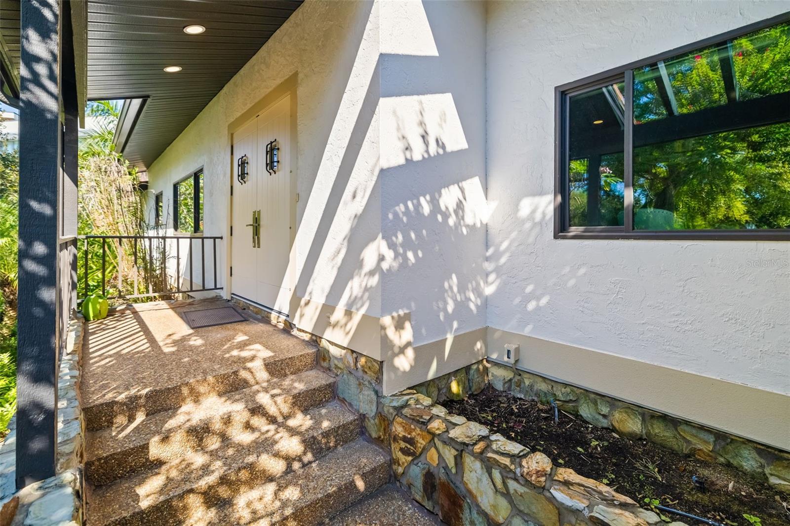 Image 66 of 95 For 560 Harbor Cove Circle