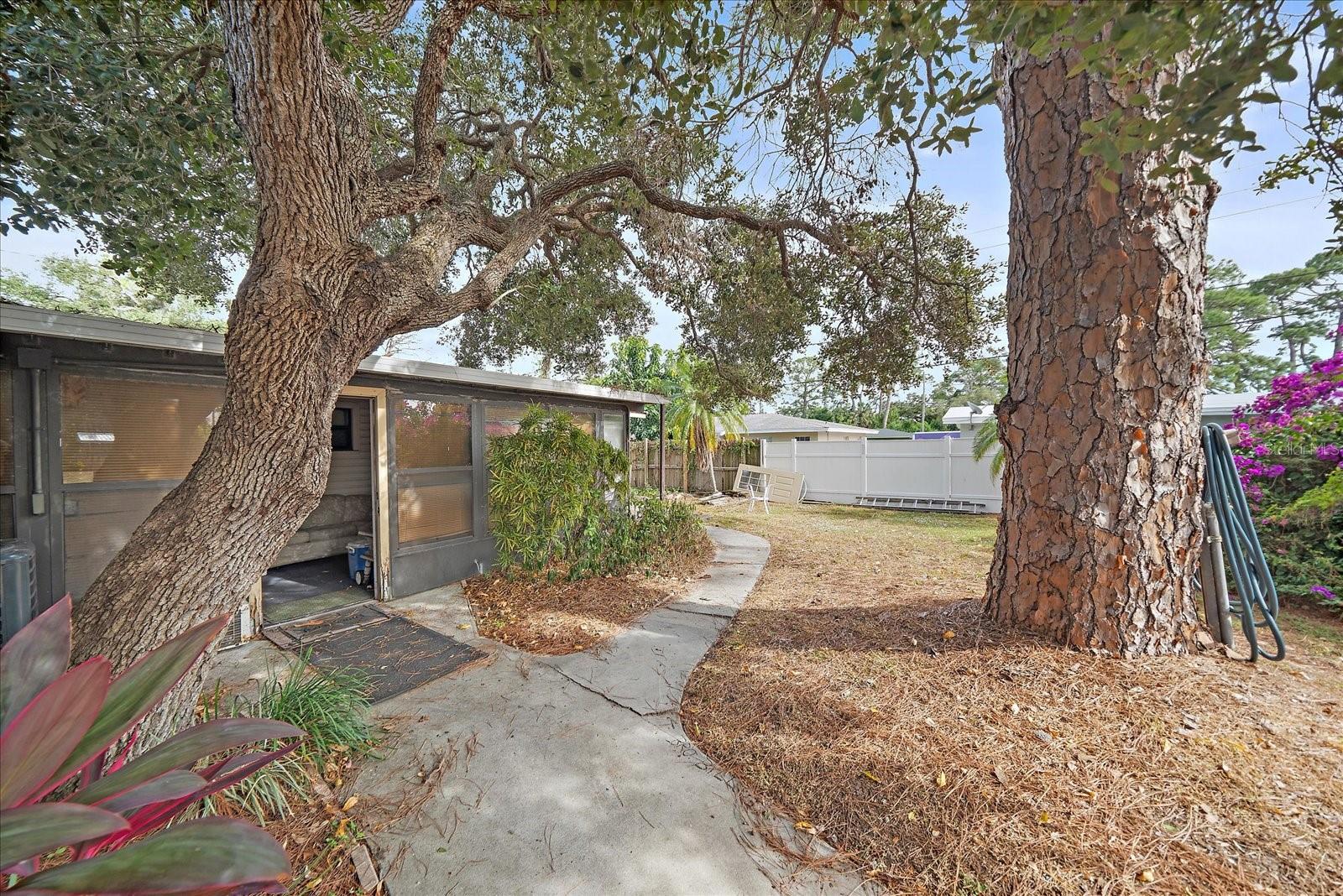 Image 26 of 27 For 2150 Schwalbe Way