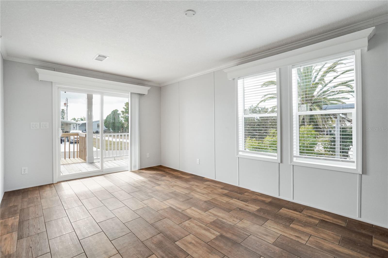 Image 14 of 54 For 538 Fleetwood Street