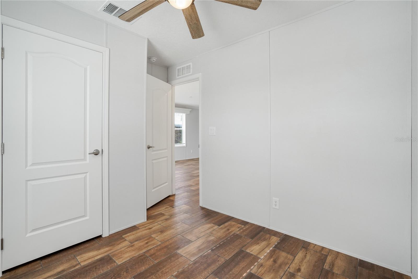 Image 28 of 54 For 538 Fleetwood Street