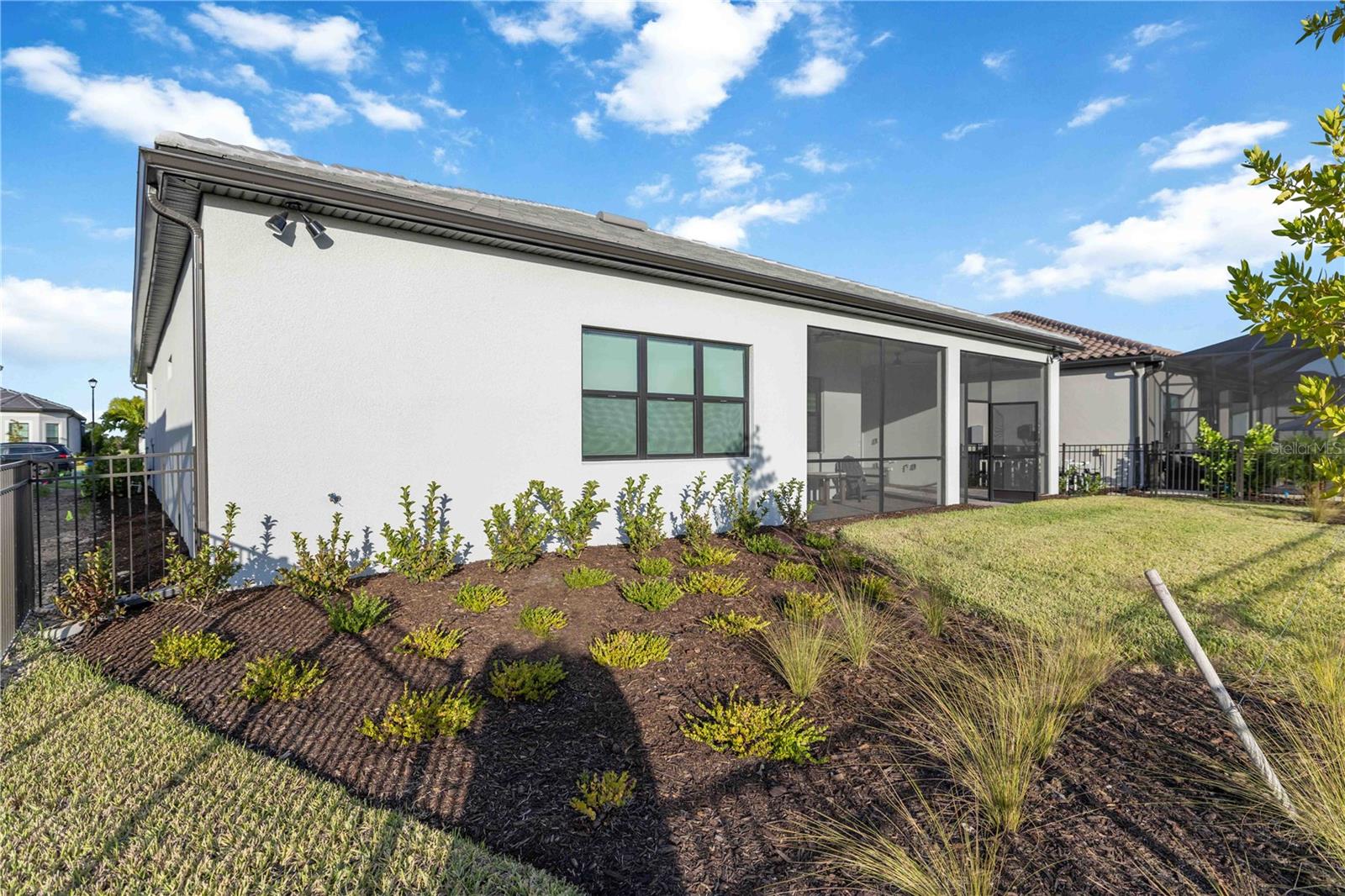 Image 15 of 66 For 6075 Sawgrass Lake Court