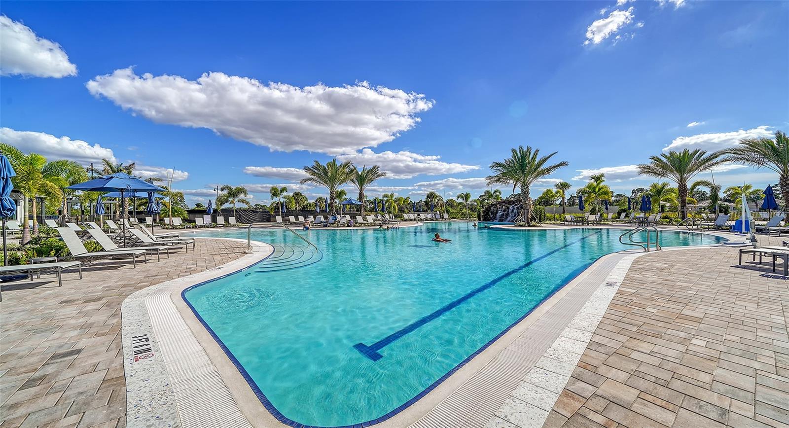 Image 49 of 66 For 6075 Sawgrass Lake Court