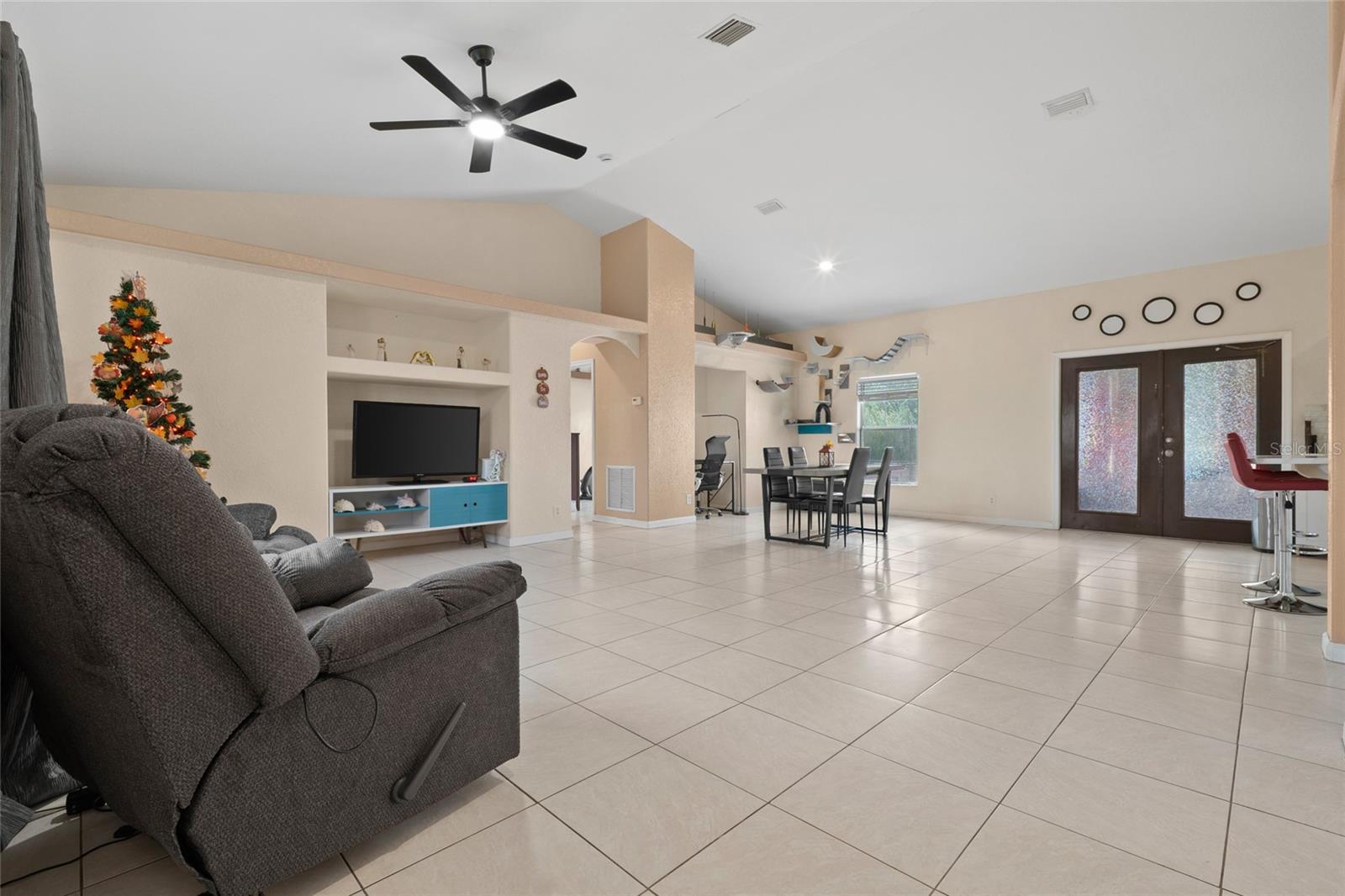 Image 17 of 44 For 3760 12th Drive