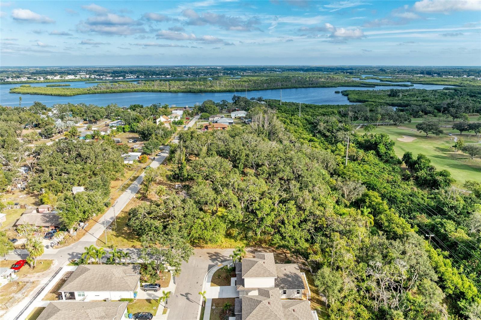 Image 13 of 58 For 33rd Street E