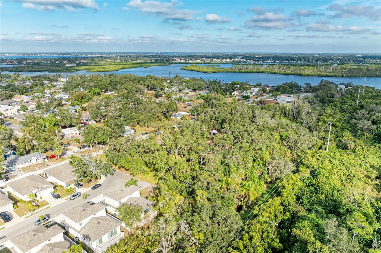 Image 41 of 58 For 33rd Street E