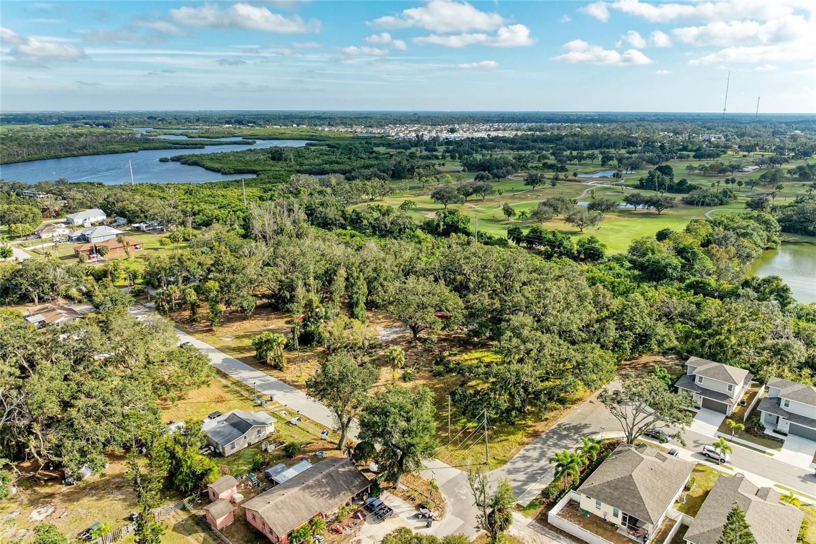 Image 43 of 58 For 33rd Street E