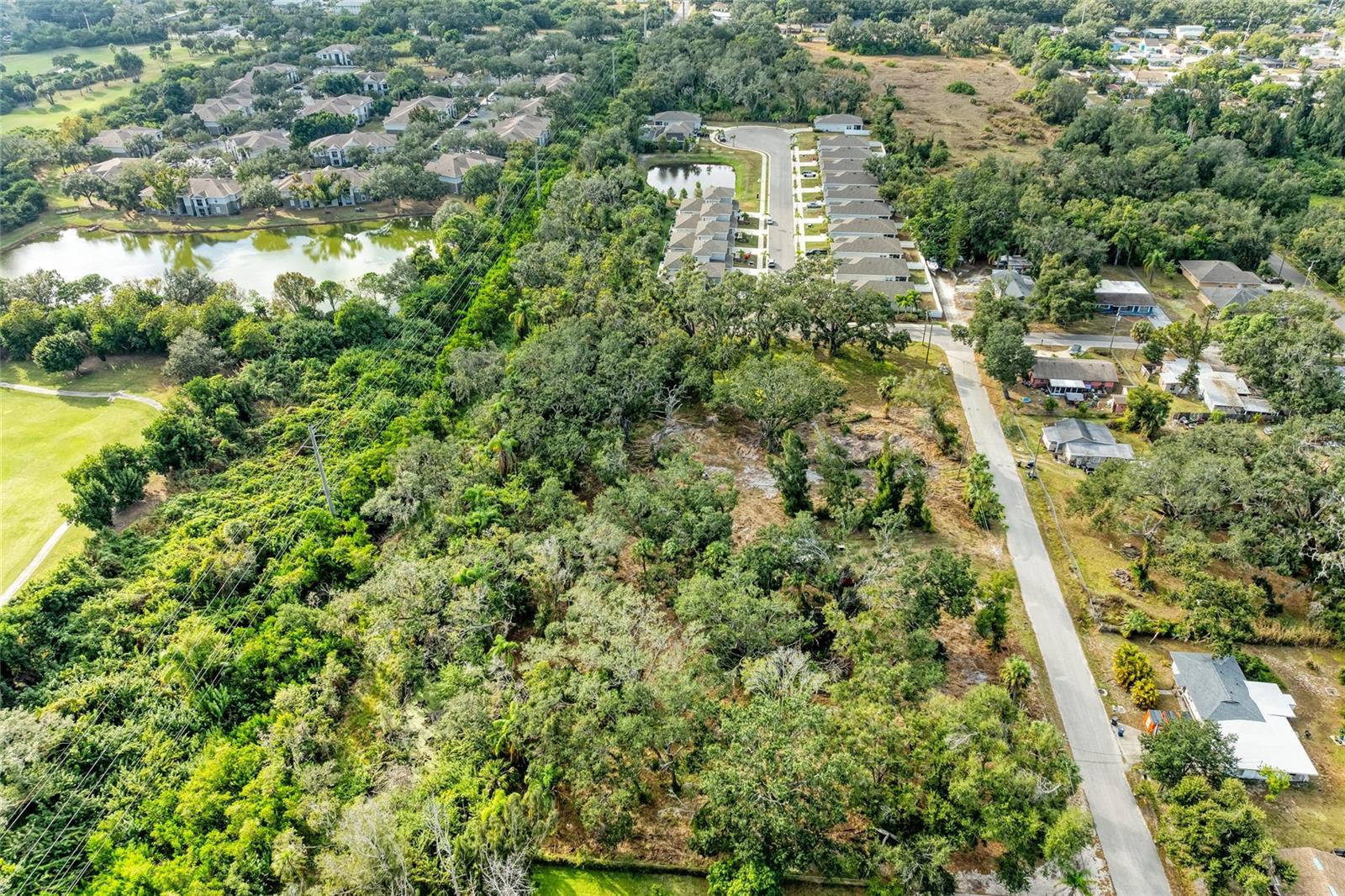 Image 48 of 58 For 33rd Street E