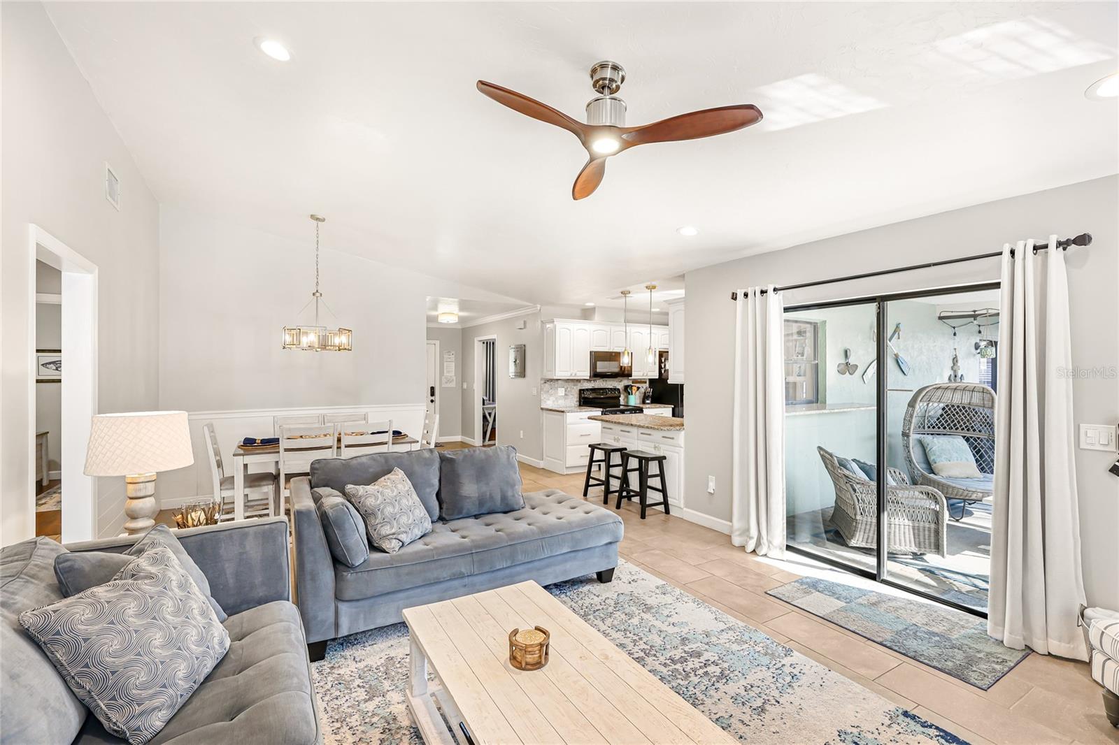 Image 10 of 37 For 6905 22nd Avenue W