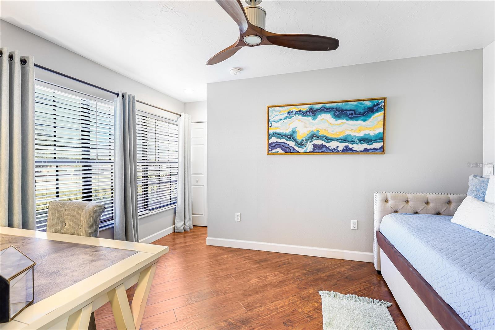 Image 24 of 37 For 6905 22nd Avenue W