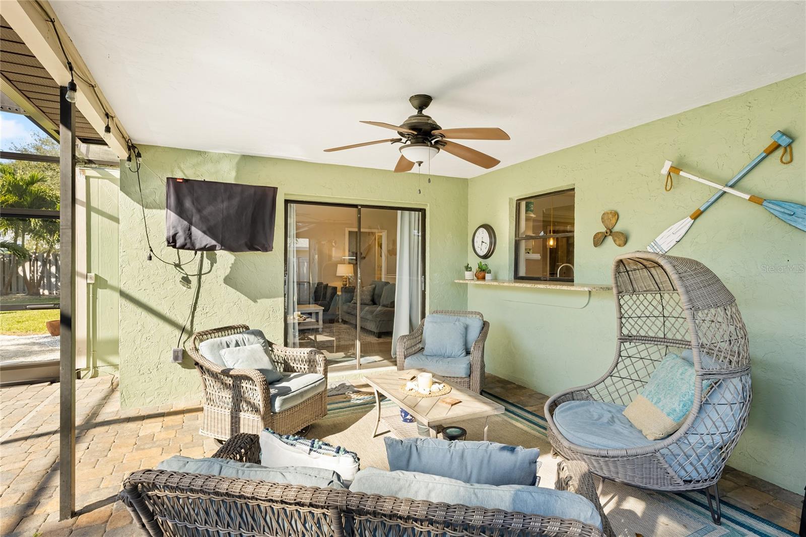 Image 26 of 37 For 6905 22nd Avenue W