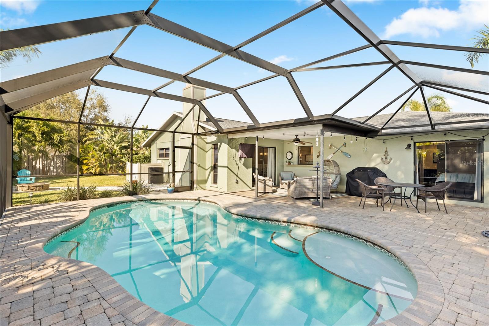 Image 28 of 37 For 6905 22nd Avenue W