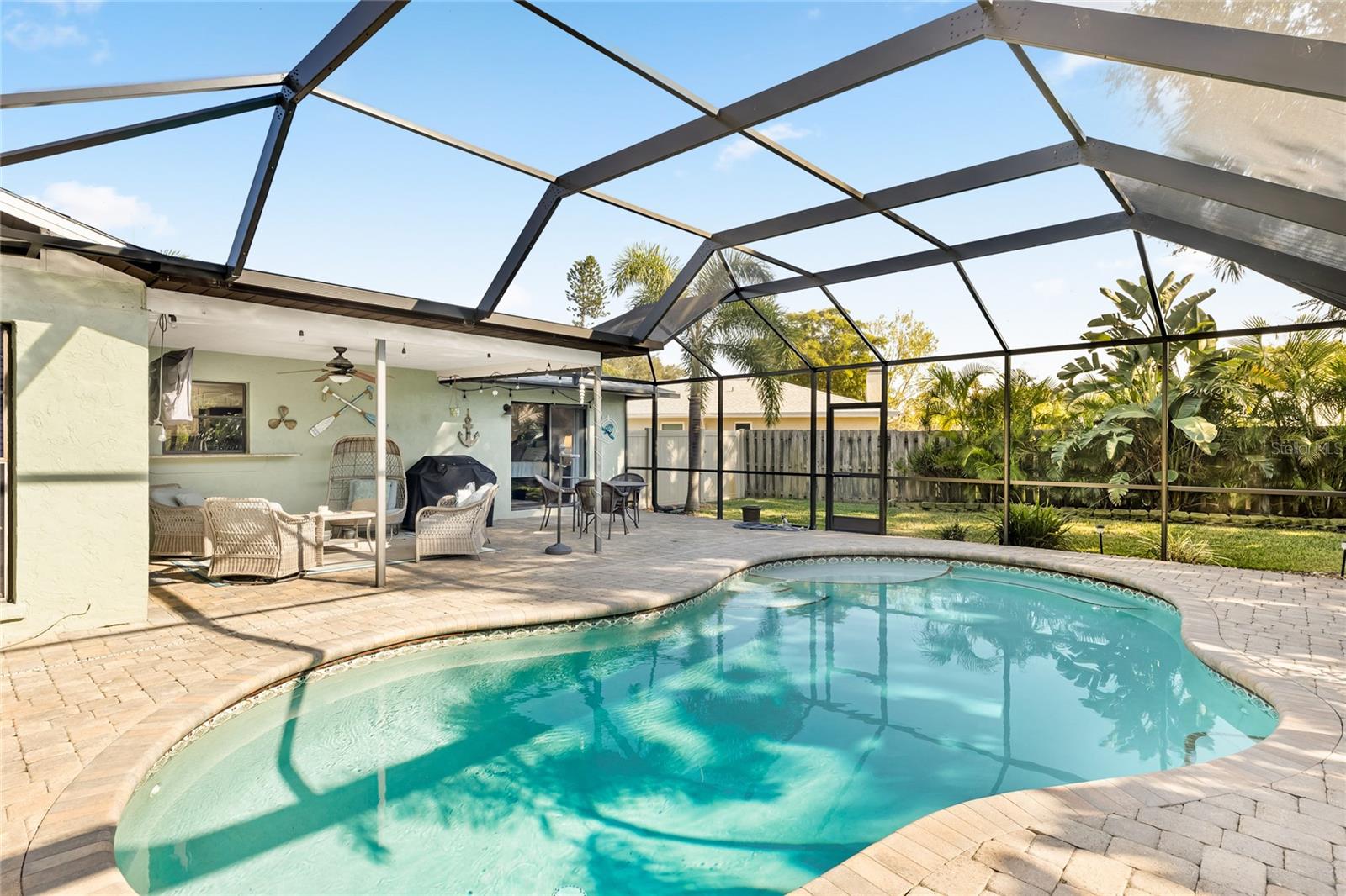 Image 29 of 37 For 6905 22nd Avenue W