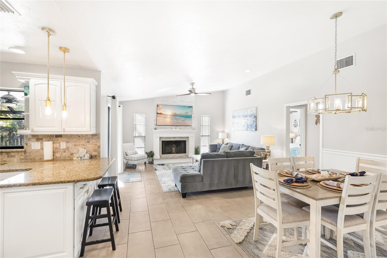 Image 7 of 37 For 6905 22nd Avenue W