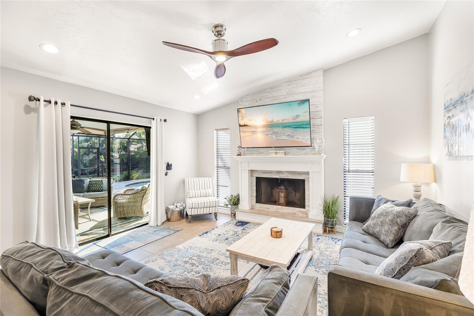 Image 9 of 37 For 6905 22nd Avenue W