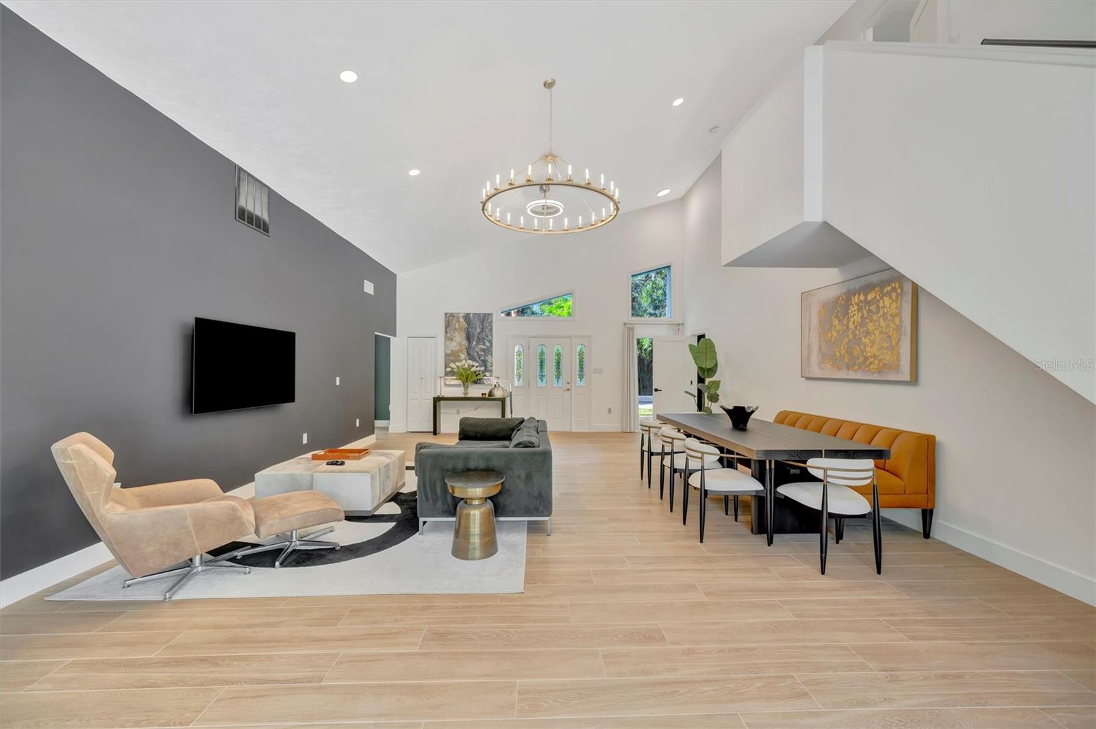 Image 13 of 99 For 403 Longbow Trail