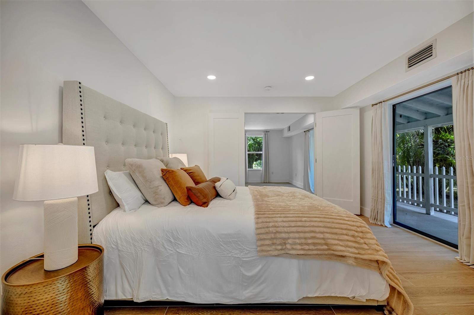 Image 37 of 99 For 403 Longbow Trail