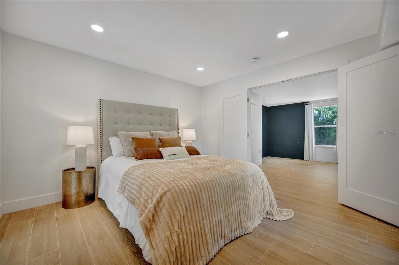 Image 39 of 99 For 403 Longbow Trail