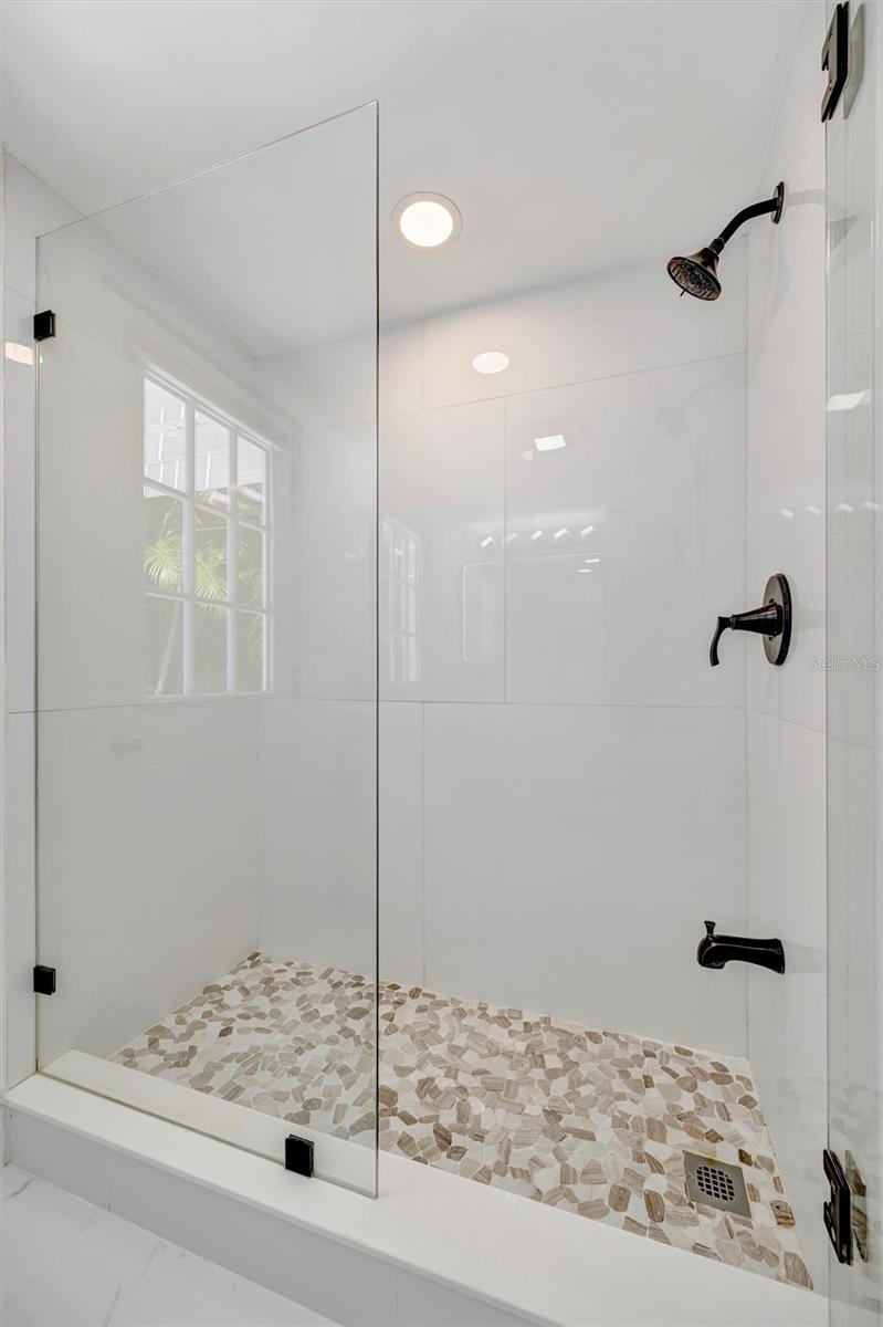 Image 46 of 99 For 403 Longbow Trail