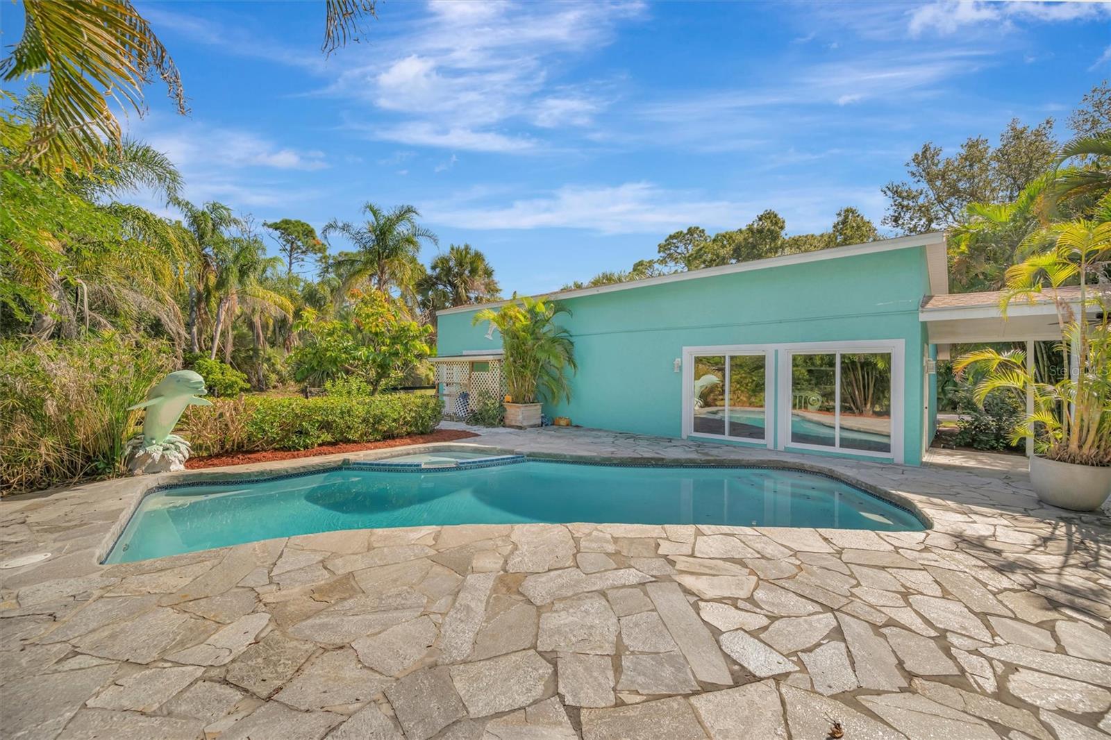 Image 59 of 99 For 403 Longbow Trail