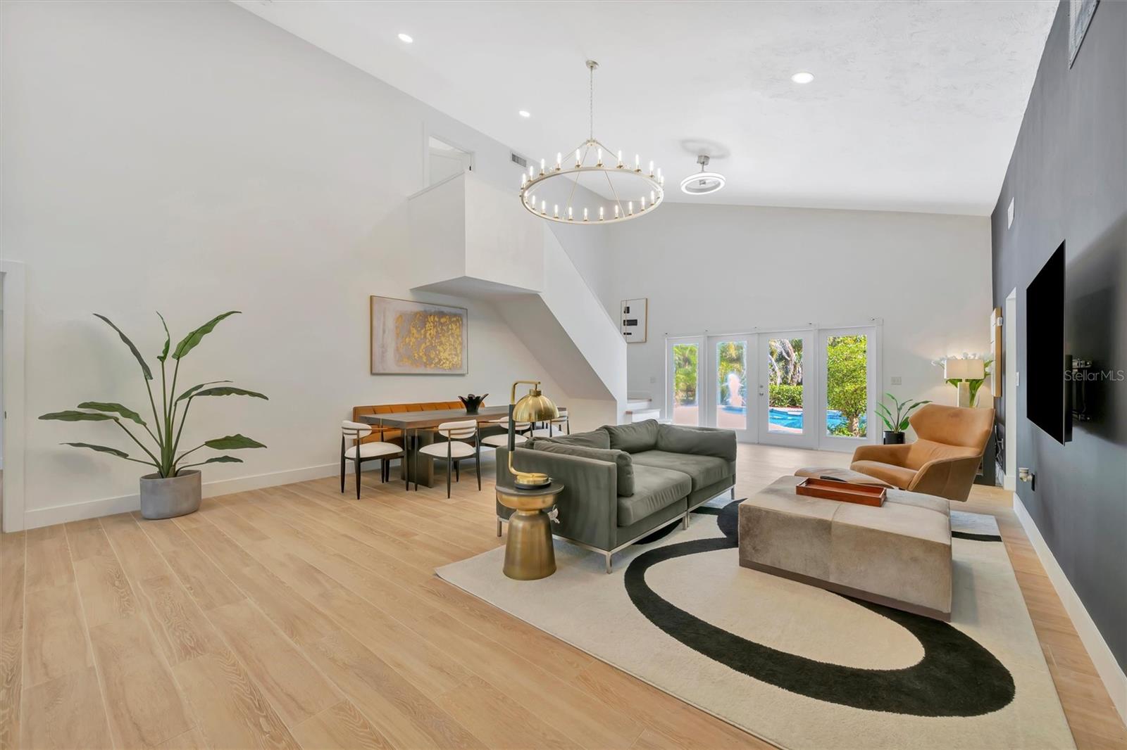 Image 7 of 99 For 403 Longbow Trail