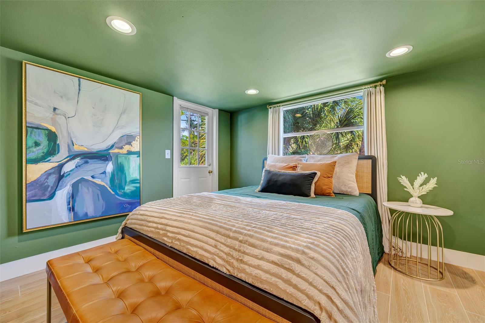 Image 72 of 99 For 403 Longbow Trail