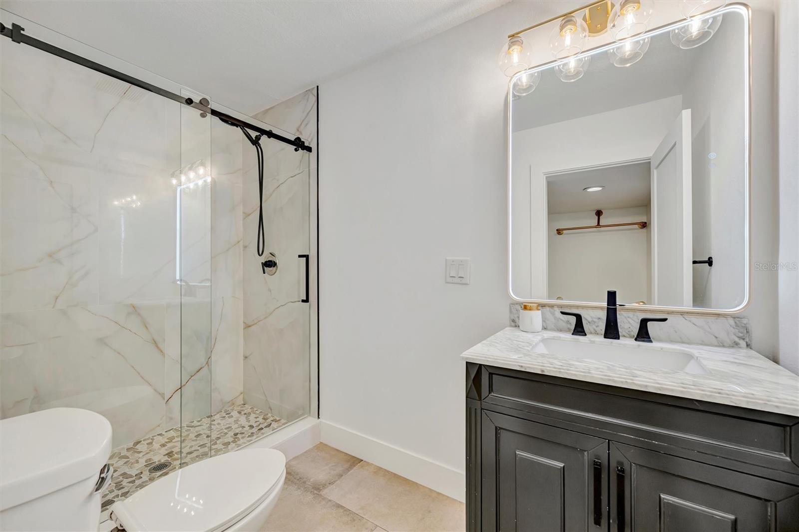 Image 75 of 99 For 403 Longbow Trail