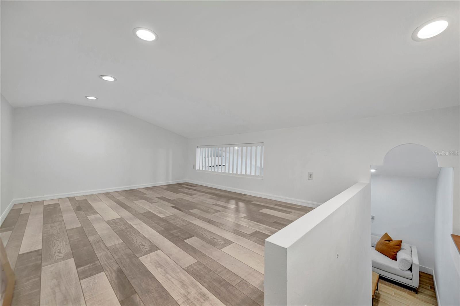 Image 78 of 99 For 403 Longbow Trail