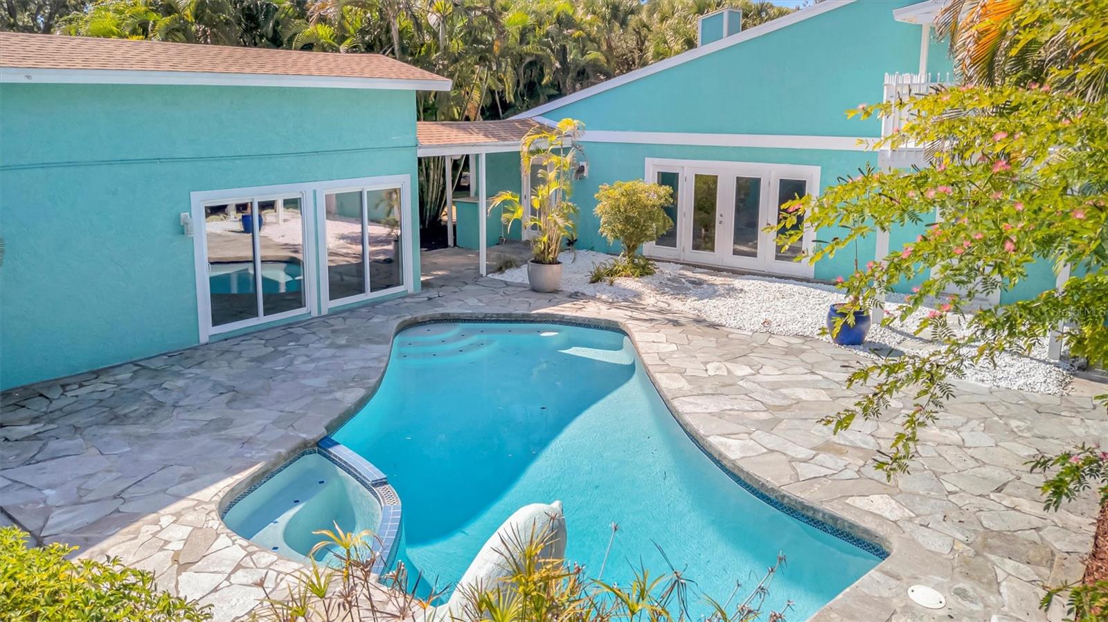 Image 94 of 99 For 403 Longbow Trail