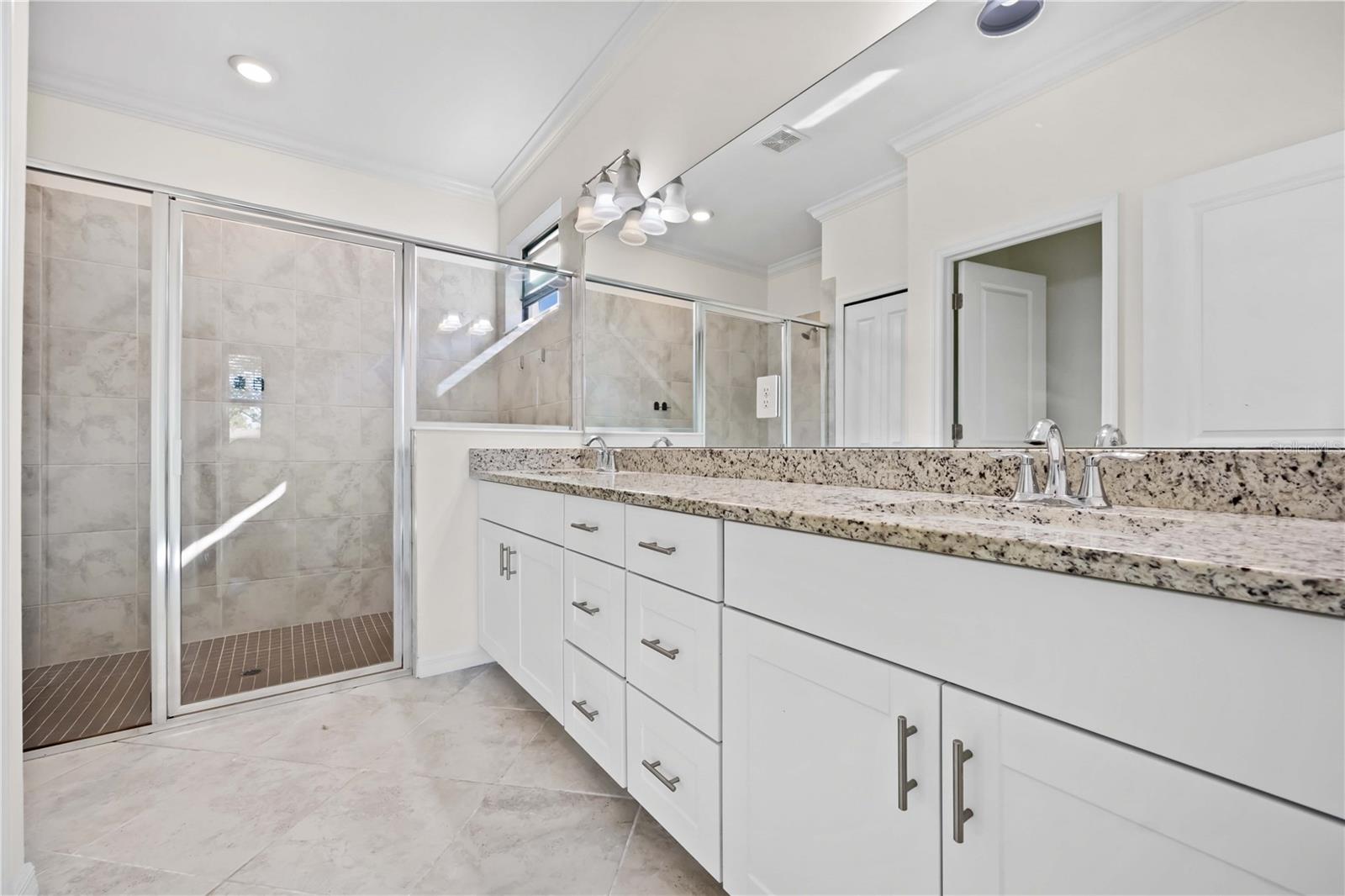 Image 4 of 23 For 11160 Balfour Street