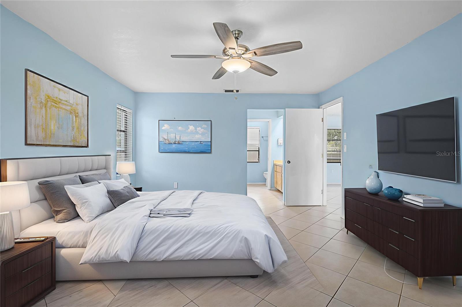 Image 19 of 31 For 1017 Waterside Street