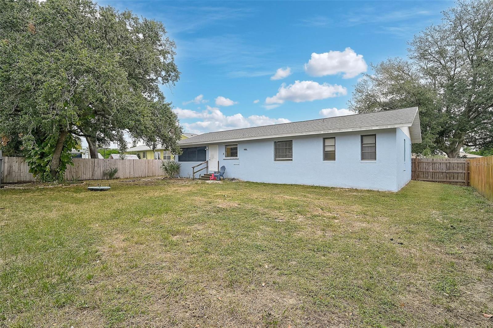 Image 29 of 31 For 1017 Waterside Street