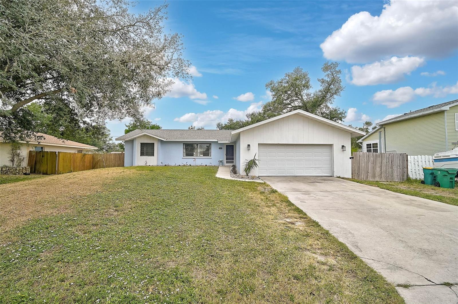 Image 3 of 31 For 1017 Waterside Street