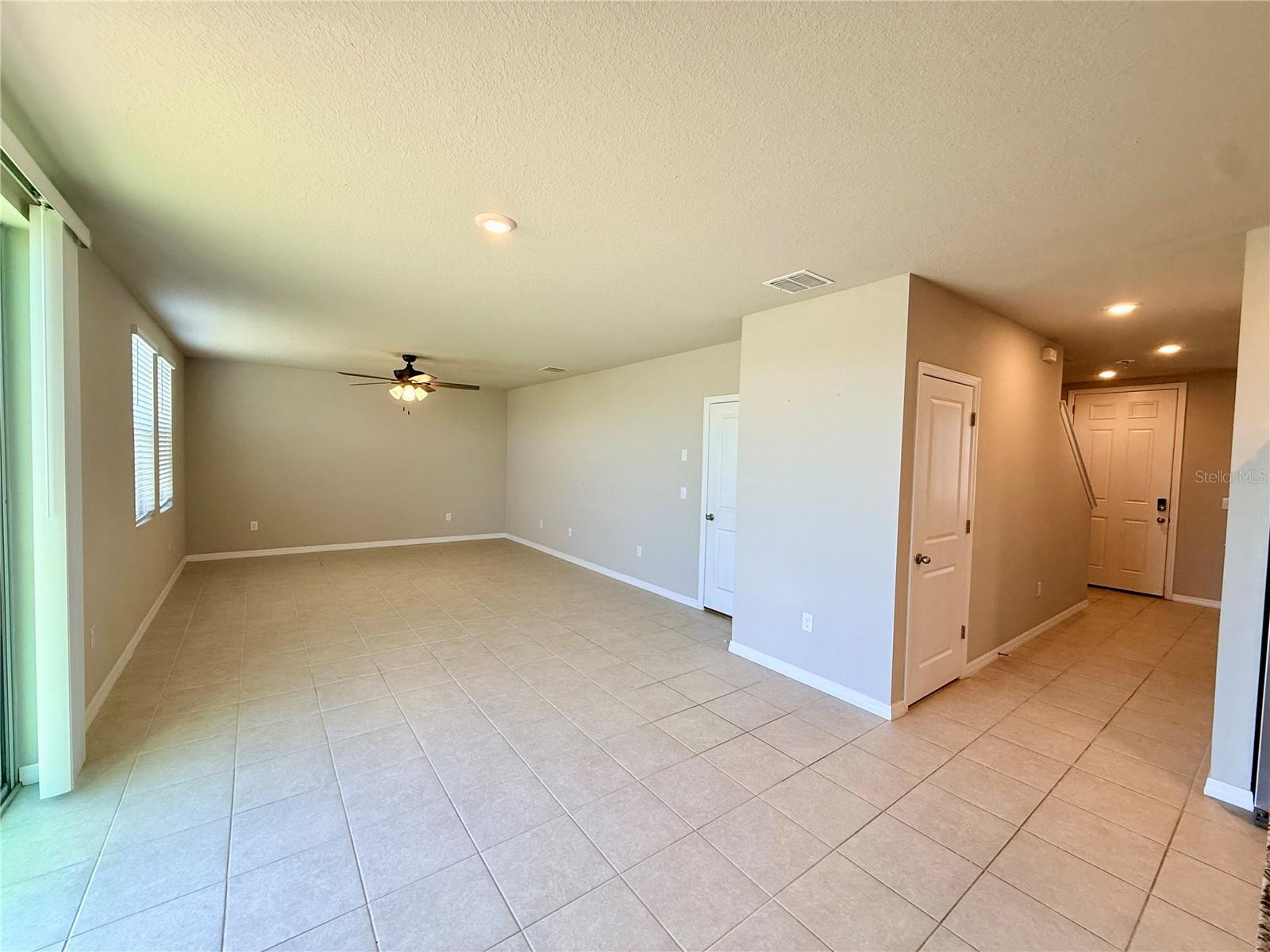 Image 15 of 41 For 10062 Daybreak Glen