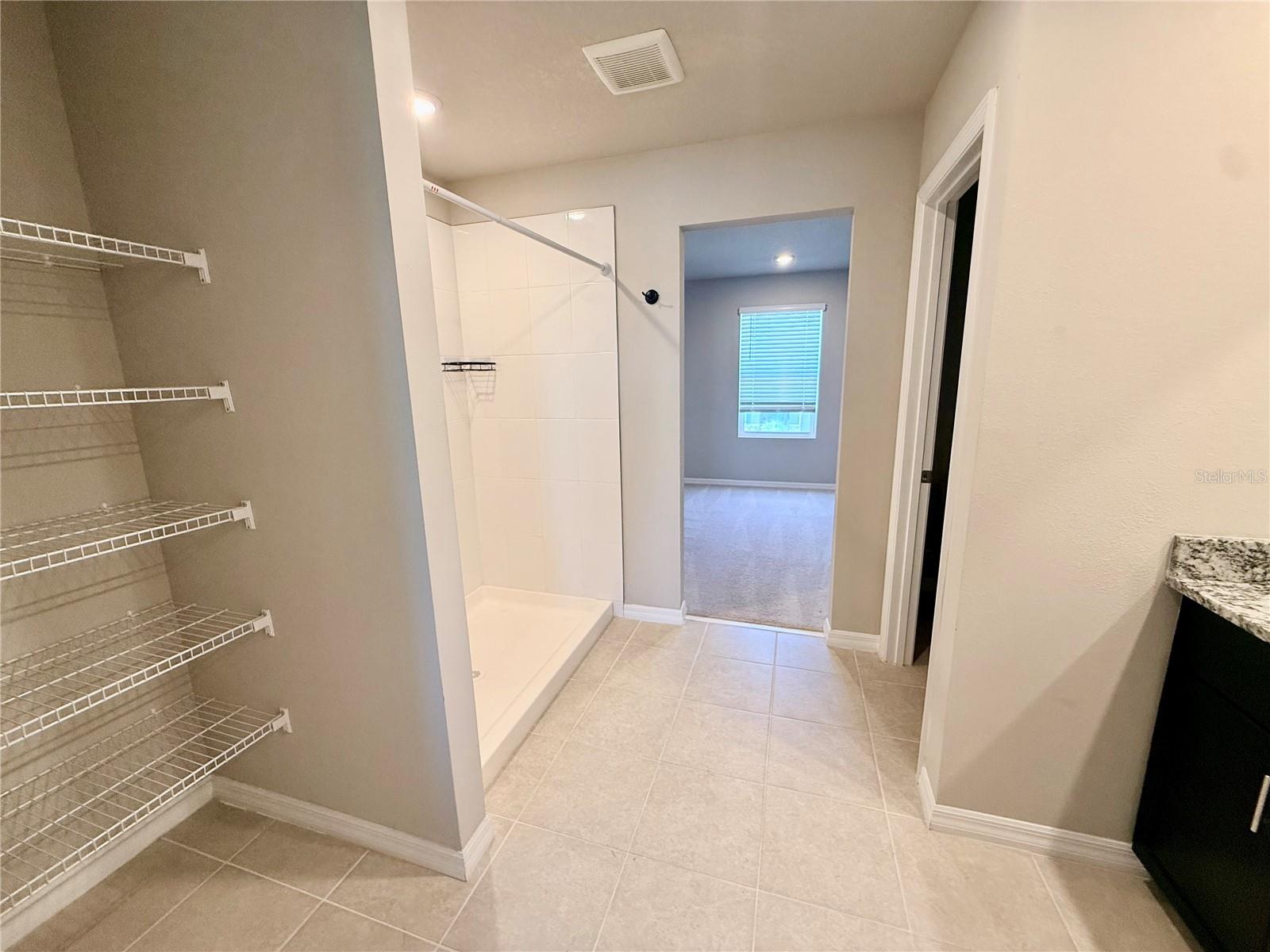 Image 22 of 41 For 10062 Daybreak Glen