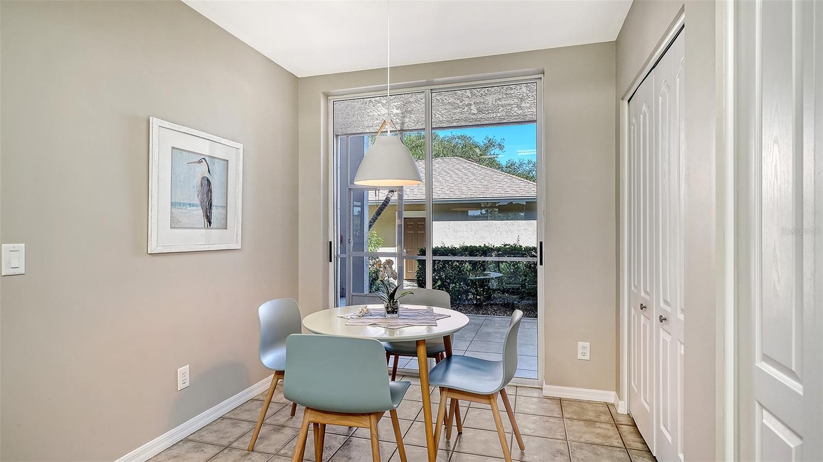 Image 11 of 77 For 9641 Castle Point Drive 1214