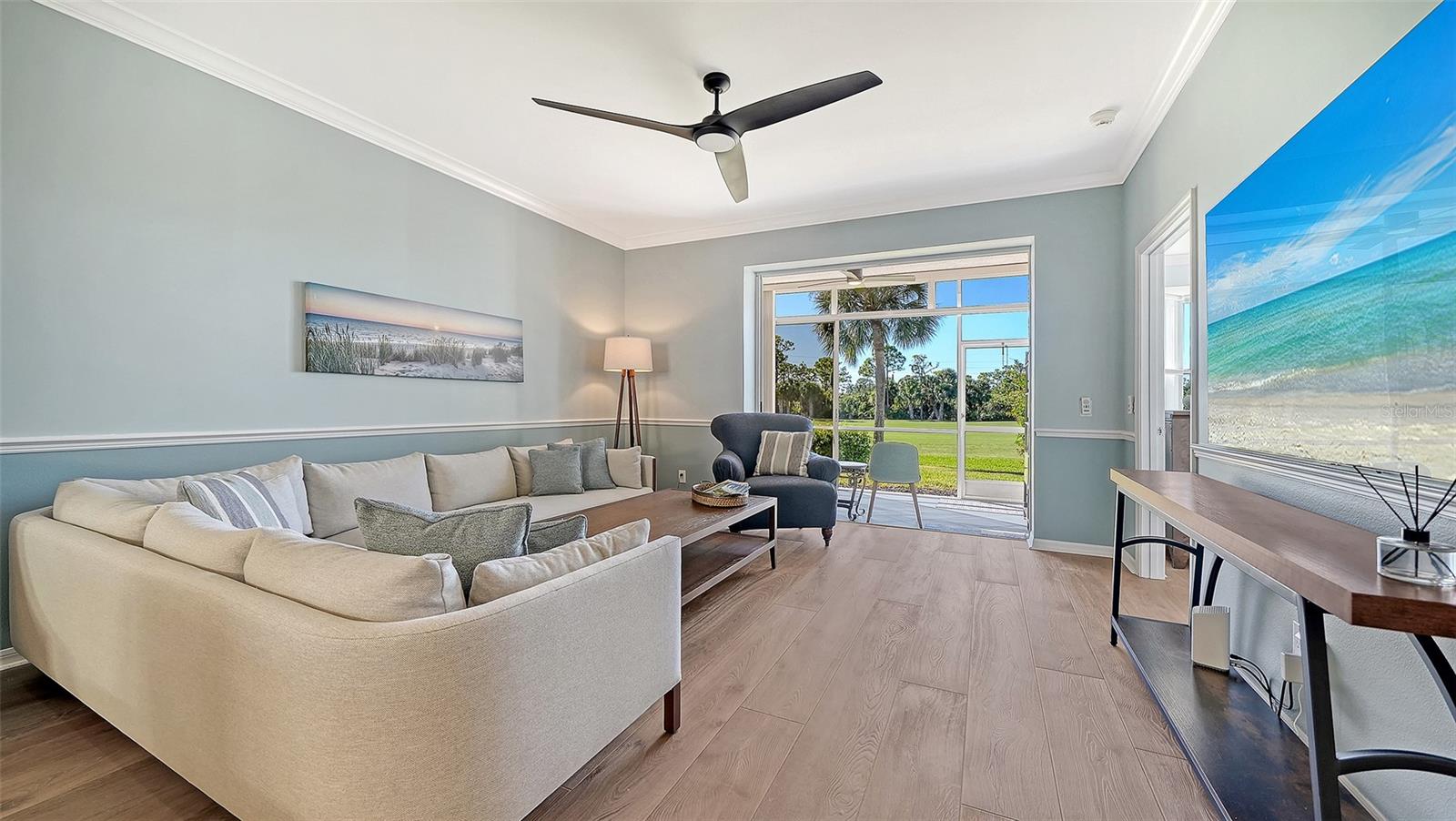 Image 15 of 77 For 9641 Castle Point Drive 1214