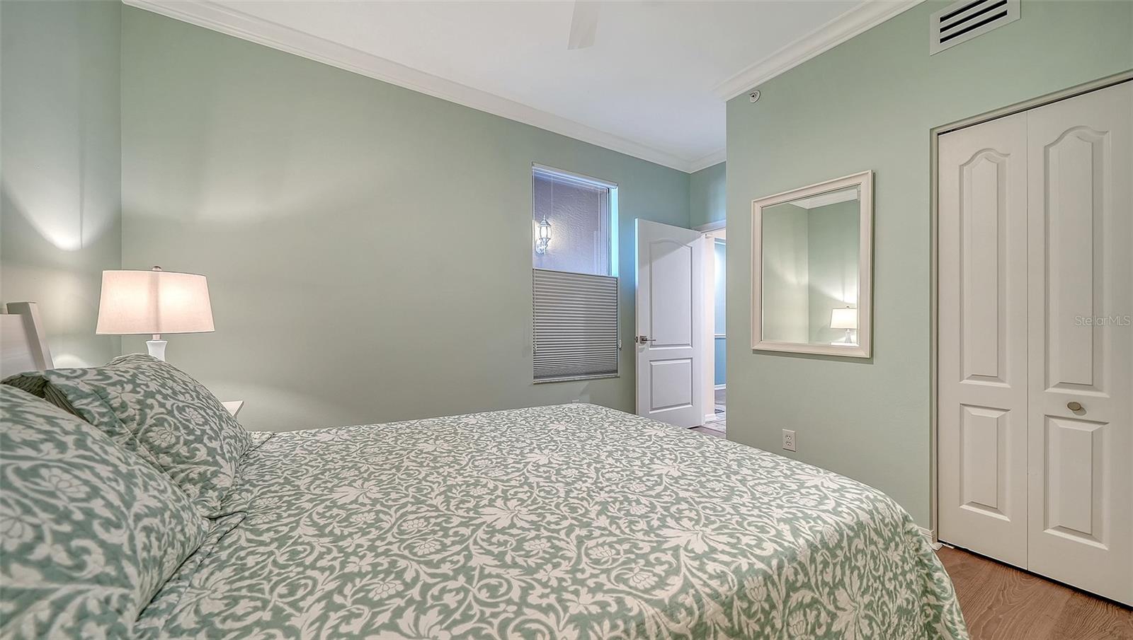 Image 32 of 77 For 9641 Castle Point Drive 1214